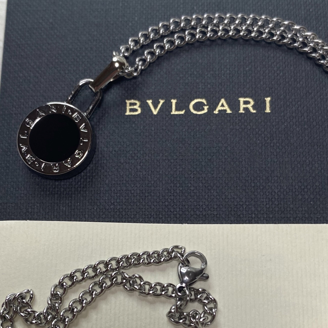 【新品正規品】BVLGARI ペンダント チャーム +チェーン 革紐 ネックレス