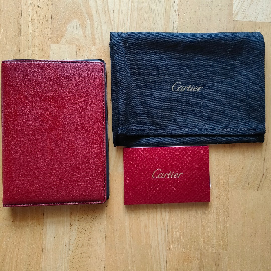 Cartier(カルティエ)のカルティエ　パスポートケース インテリア/住まい/日用品の日用品/生活雑貨/旅行(旅行用品)の商品写真