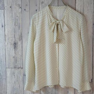 ルスーク(Le souk)のLESOUK ドット柄シフォンボウタイブラウス リボン 生成色 XS(シャツ/ブラウス(長袖/七分))