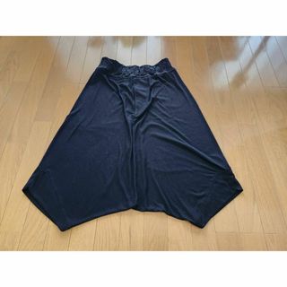 ユリウス(JULIUS)のJULIUS 15SS オーバークロッチパンツ BLACK (size2)(サルエルパンツ)