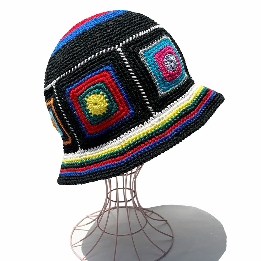 【クロシェハット】かぎ針編みのクロシェ バケットハット カラフルブラック ハンドメイドのファッション小物(帽子)の商品写真