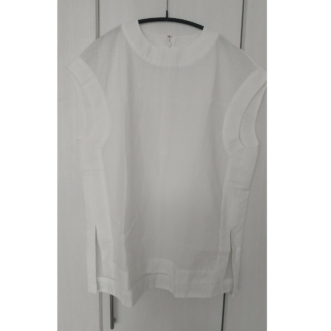 LOHEN 額縁ノースリーブブラウス ホワイト レディースのトップス(シャツ/ブラウス(半袖/袖なし))の商品写真