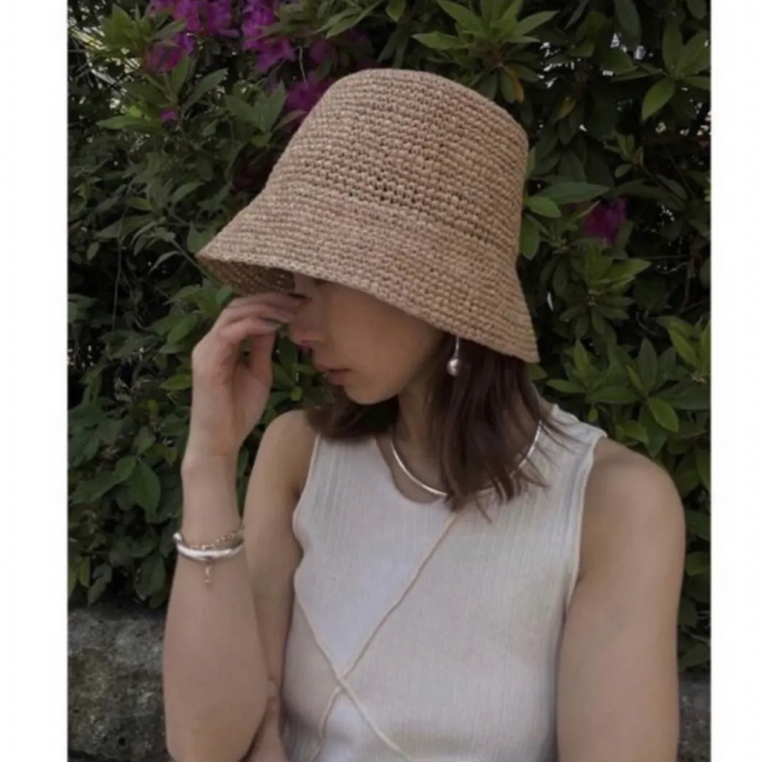 Ameri VINTAGE(アメリヴィンテージ)のAmeri vintage  MEDI RAFFIA LADY HAT ベージュ レディースの帽子(麦わら帽子/ストローハット)の商品写真