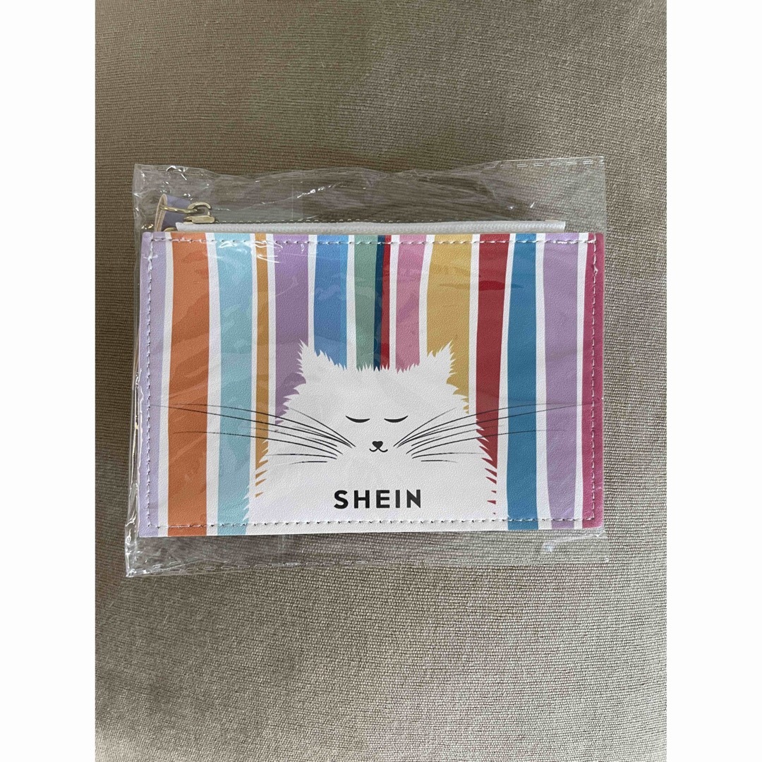 SHEIN 猫のパスケースポーチ レディースのファッション小物(パスケース/IDカードホルダー)の商品写真