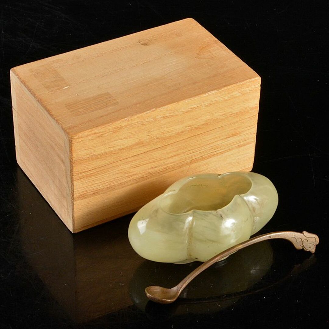 中国　玉石白玉彫刻　木瓜形水孟　筆洗　銅匙付　時代箱付　M　R6047