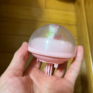 ハローキティ(ハローキティ)のキティーちゃんのトイレタンク 手洗い飾り【中古品】(その他)