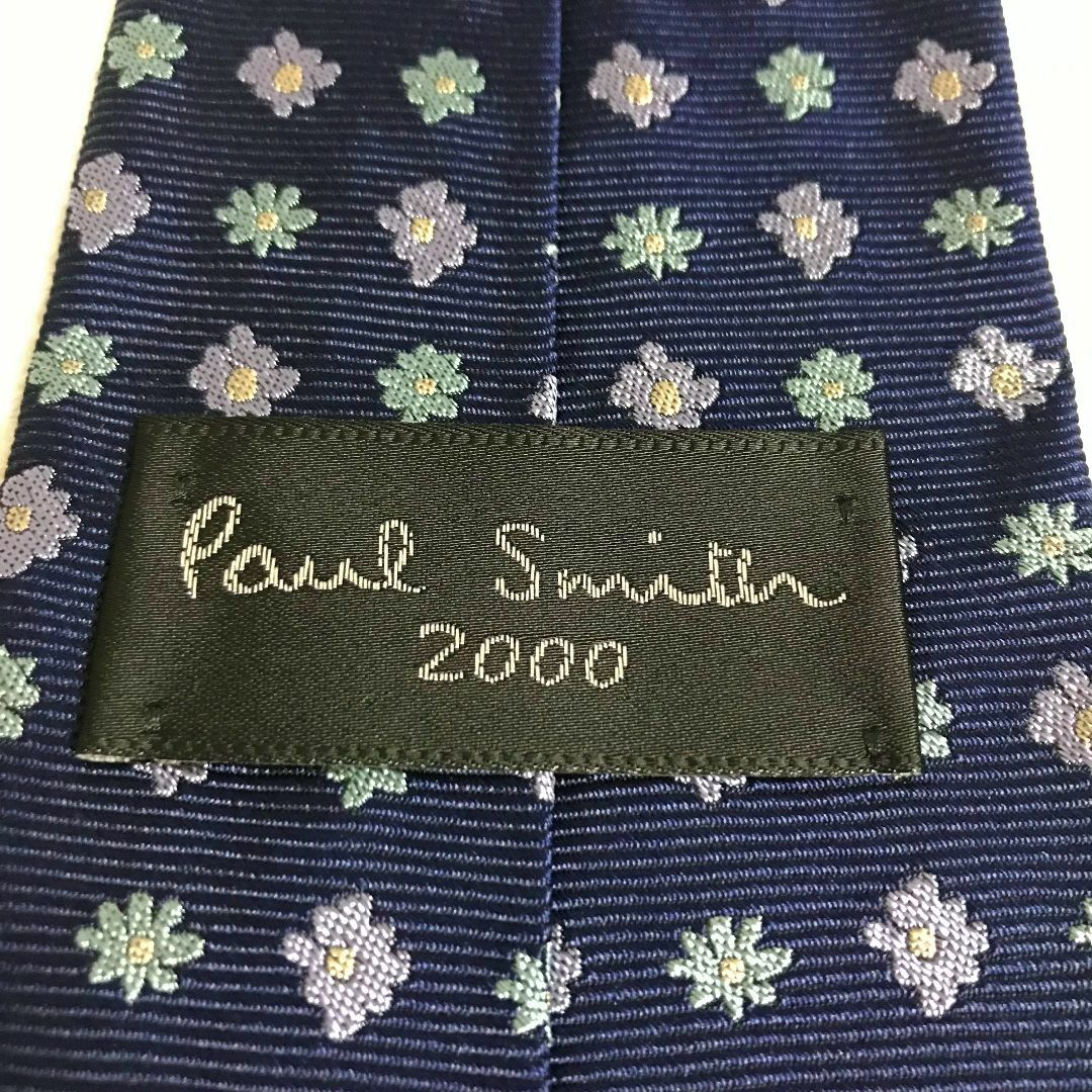 Paul Smith(ポールスミス)の美品✨高級ネクタイ✨ ポールスミス 花柄 総柄 シルク100% ネイビー系 メンズのファッション小物(ネクタイ)の商品写真