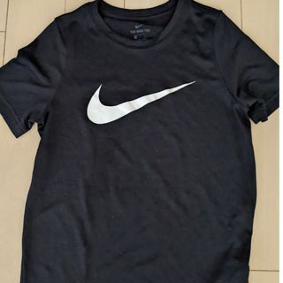 ナイキ(NIKE)のナイキ子供ＴシャツSサイズ黒DRI-FIT(Tシャツ/カットソー)