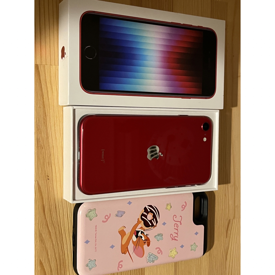 iPhone SE 3 RED 64GB SIMフリー　美品スマートフォン/携帯電話