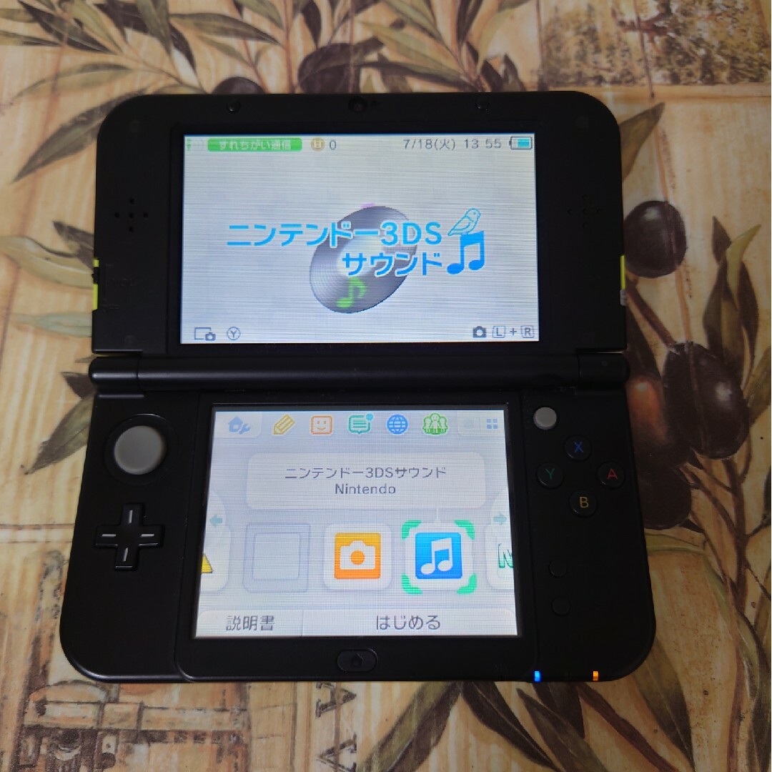 ニンテンドー3DS(ニンテンドー3DS)の「New3DS LL ライム×ブラック エンタメ/ホビーのゲームソフト/ゲーム機本体(携帯用ゲーム機本体)の商品写真