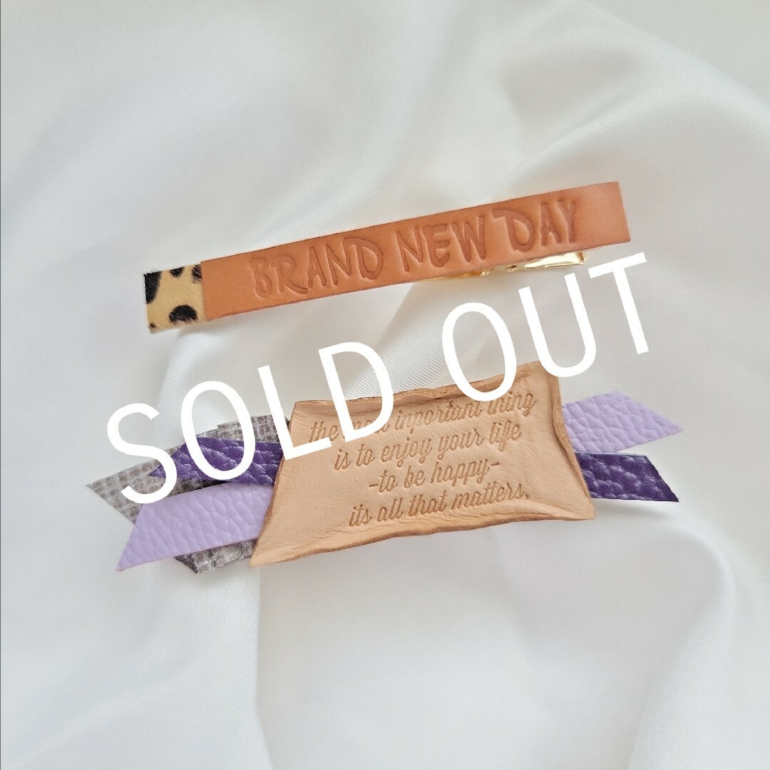 【SOLD OUT】オールレザーのヘアクリップセット