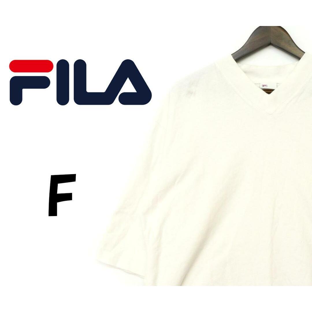 FILA(フィラ)のフィラ　ＶネックＴシャツ　白　FREEサイズ　F00096 メンズのトップス(Tシャツ/カットソー(半袖/袖なし))の商品写真