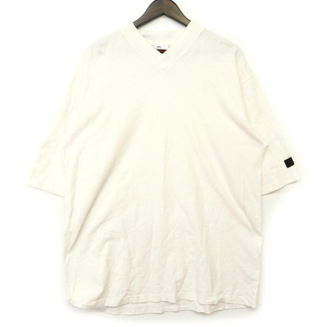 FILA(フィラ)のフィラ　ＶネックＴシャツ　白　FREEサイズ　F00096 メンズのトップス(Tシャツ/カットソー(半袖/袖なし))の商品写真