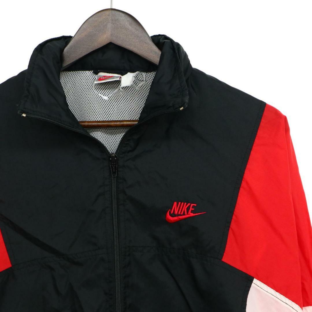 NIKE - ナイキ ナイロンジャケット 黒赤 S F00051の通販 by NIKE - ナイキ ナイロンジャケット 黒赤 S F00051の通販 by
