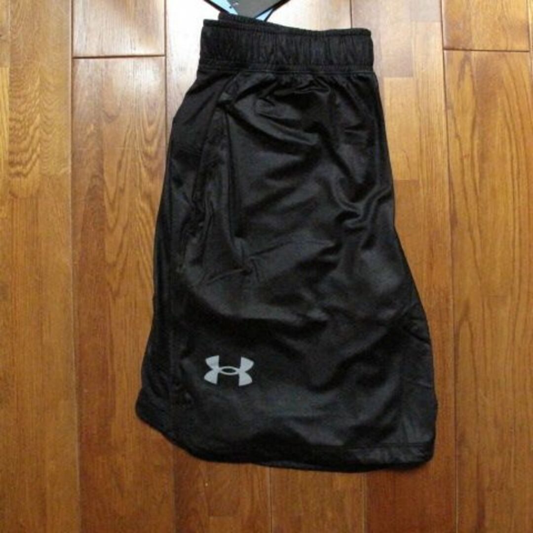 UNDER ARMOUR(アンダーアーマー)の新品　アンダーアーマー 　ハーフパンツM メンズのパンツ(ショートパンツ)の商品写真