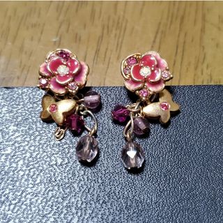 アナスイ(ANNA SUI)のANNA SUI　ピアス　バラ(ピアス)