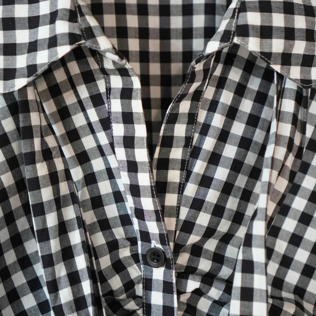 MIDORI(ミドリ)のMIDORI.K PLAN リボン付きギンガムチェックgyザー半袖シャツ 白黒M レディースのトップス(シャツ/ブラウス(半袖/袖なし))の商品写真