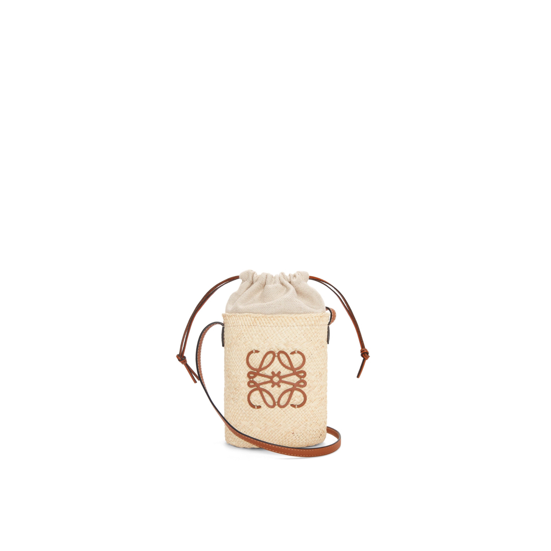 LOEWE(ロエベ)の美品　ロエベ  スクエアポケット レディースのバッグ(ショルダーバッグ)の商品写真