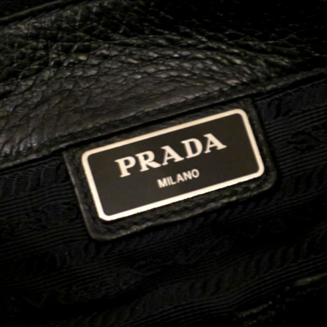 PRADA(プラダ)の美品24万◆PRADA プラダ ユニセックス 大容量 レザー トート バッグ 黒 メンズのバッグ(トートバッグ)の商品写真