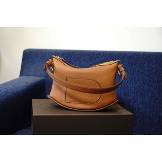 デルヴォー(DELVAUX)のDelvaux Pin SwingTaurillon Soft 検)デルヴォー(ショルダーバッグ)