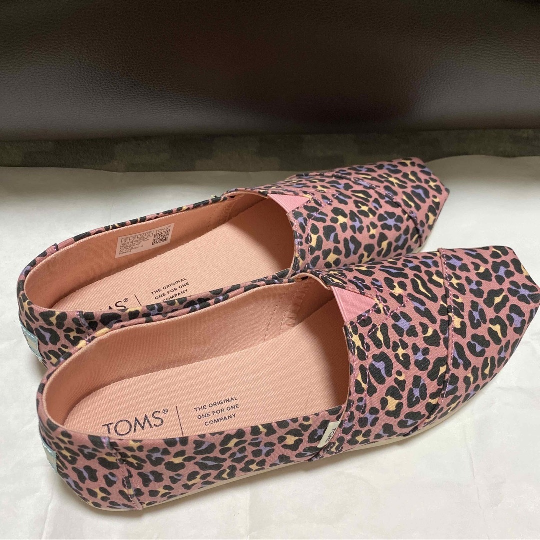 TOMS  スリッポン 黒　スウェード ベージュ2足セット