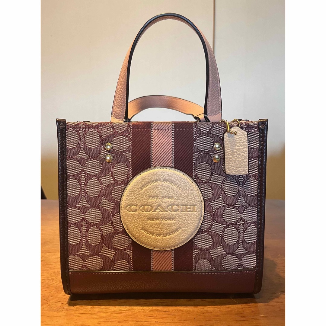 COACH - 【COACHアウトレット】デンプシートート 22 ワインの通販 by ...