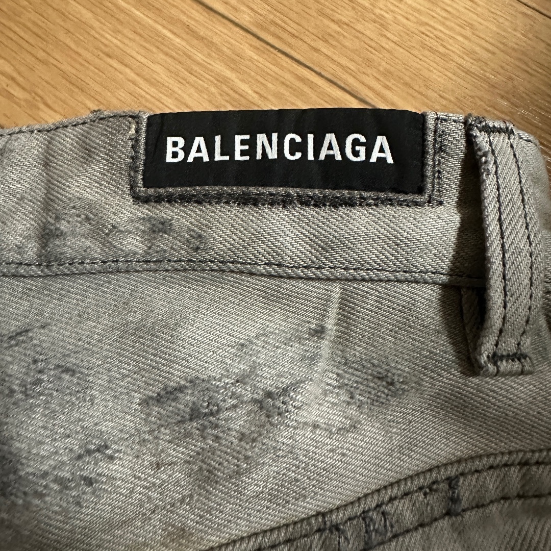 BALENCIAGA - BALENCIAGA SUPER DESTROYED BAGGY DENIMの通販 by BALENCIAGA - BALENCIAGA SUPER DESTROYED BAGGY DENIMの通販 by