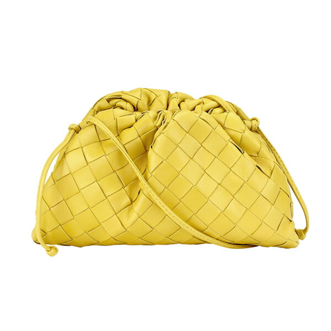 Bottega Veneta   新品 ボッテガヴェネタ BOTTEGA VENETA クラッチ