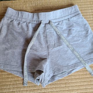 カルバンクライン(Calvin Klein)のCALVIN KLEIN　ショートパンツ(ショートパンツ)