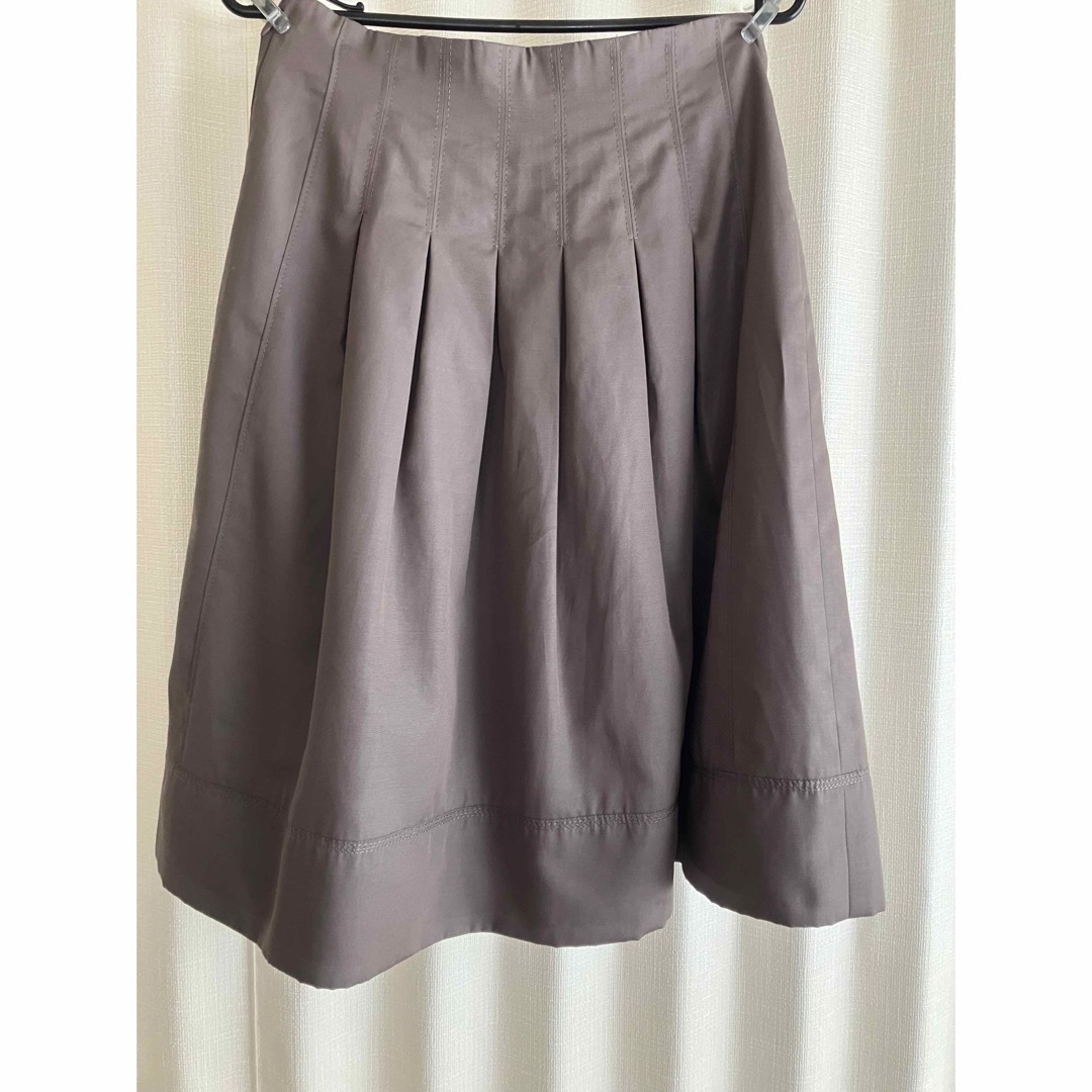 UNTITLED(アンタイトル)のアンタイトル ギャザースカート  レディースのスカート(ひざ丈スカート)の商品写真