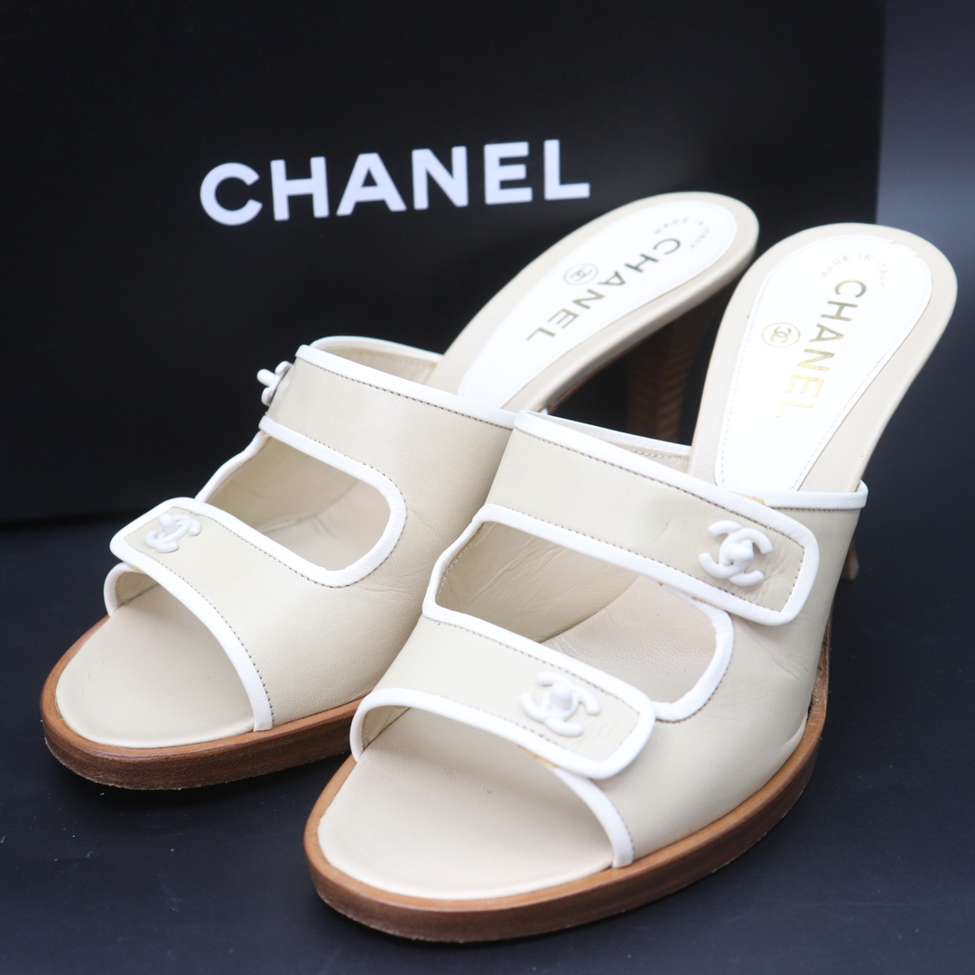 CHANEL(シャネル)のITAD4G4KD576 シャネル 03P ターンロック ココマーク パンプス レディースの靴/シューズ(サンダル)の商品写真