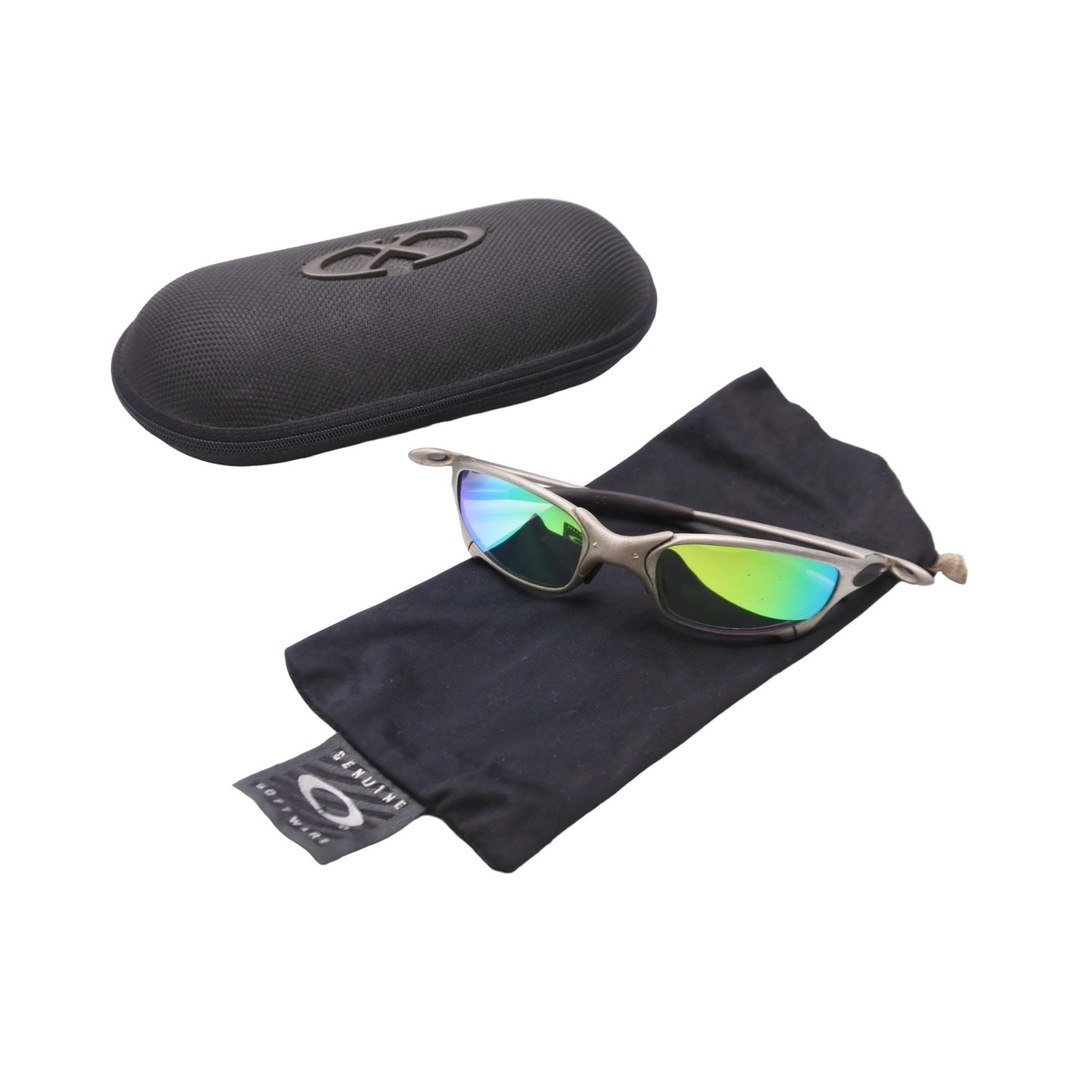 Oakley(オークリー)のOAKLEY オークリー サングラス ジュリエット シルバー J1037810 スタンダードフィット UVカット 良品 中古 52146 メンズのファッション小物(サングラス/メガネ)の商品写真