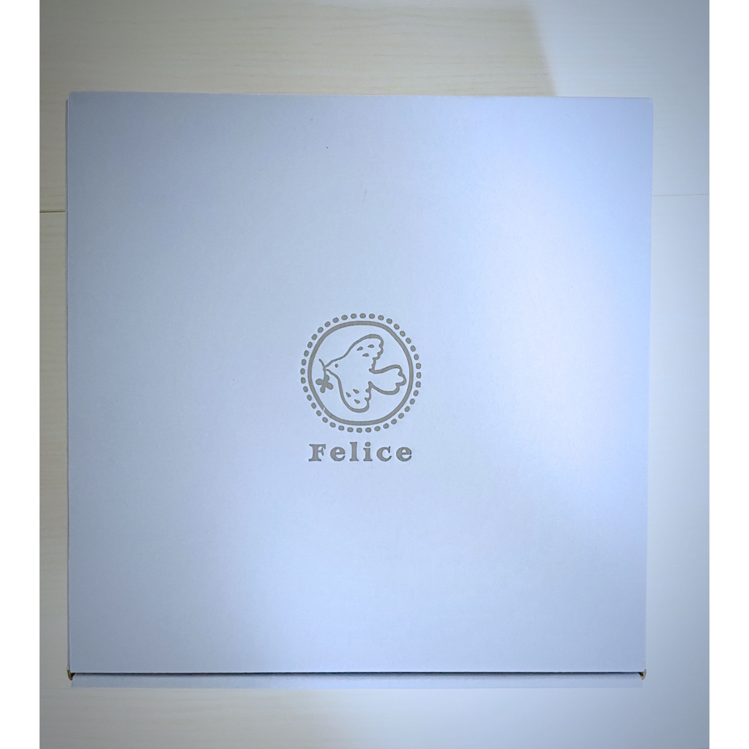 Felice(フェリーチェ)のFeliceのカップ&プレート2ペアとパンブードレー1枚のペアモーニングセット インテリア/住まい/日用品のキッチン/食器(食器)の商品写真