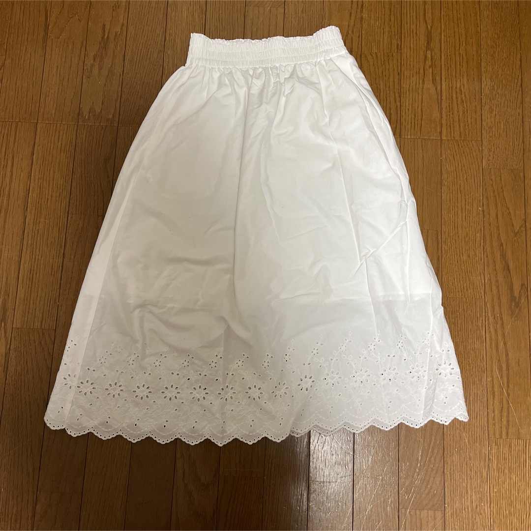 UNIQLO(ユニクロ)のUNIQLO 白スカート レディースのスカート(ロングスカート)の商品写真