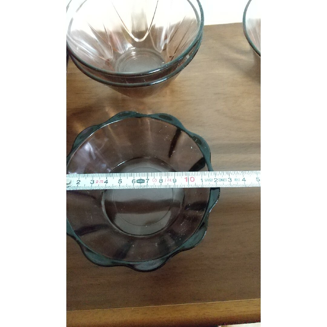 ガラス製中鉢・8セット インテリア/住まい/日用品のキッチン/食器(グラス/カップ)の商品写真
