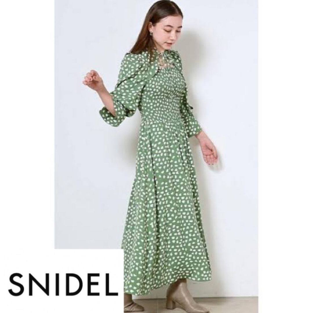 SNIDEL デコルテオープンドットプリントワンピースSWF0215033