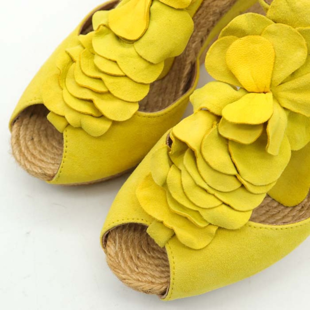 gaimo(ガイモ)のガイモ ウェッジソールサンダル フラワー レザー スペイン製 ブランド シューズ 厚底 靴 レディース 36サイズ イエロー GAIMO レディースの靴/シューズ(サンダル)の商品写真