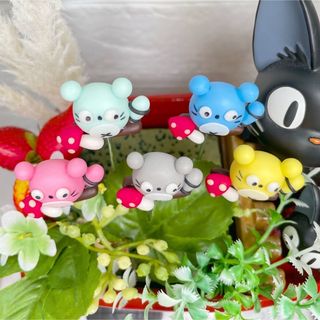 ガーデンピック　ハンドメイド　カラフルたぬきとキノコピック　多肉植物　キノコ