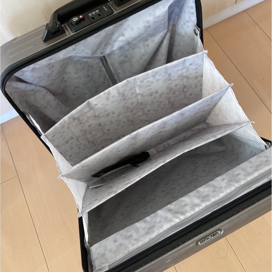 RIMOWA - 新品廃盤 リモワ サルサ 2輪 二輪 TSA プロセッコ 25Lの通販 RIMOWA - 新品廃盤 リモワ サルサ 2輪 二輪 TSA プロセッコ 25Lの通販