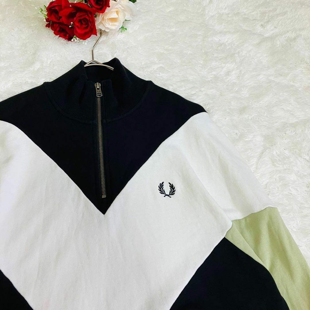 FRED PERRY(フレッドペリー)の【入手困難デザイン】フレッドペリー　ハーフジップスウェット　マルチカラー　刺繍M メンズのトップス(スウェット)の商品写真