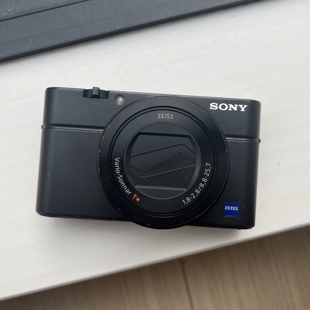 美品！SONY デジタルカメラ DSC-RX100 予備バッテリー付き！