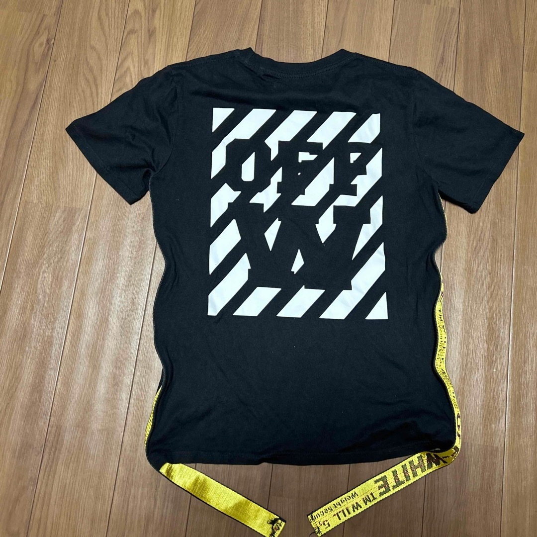 OFF-WHITE(オフホワイト)のオフホワイト　Tシャツ メンズのトップス(Tシャツ/カットソー(半袖/袖なし))の商品写真