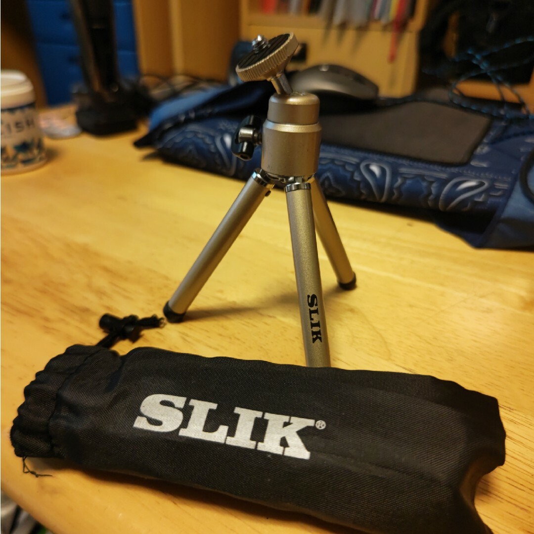 SLICK(スリック)のSLIK　ミニ三脚 スマホ/家電/カメラのカメラ(その他)の商品写真