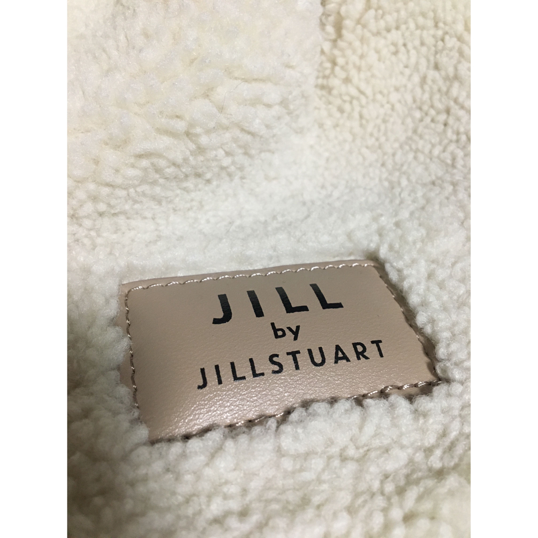 JILL by JILLSTUART(ジルバイジルスチュアート)のJILL by JILLSTUART  ボアポーチ レディースのファッション小物(ポーチ)の商品写真