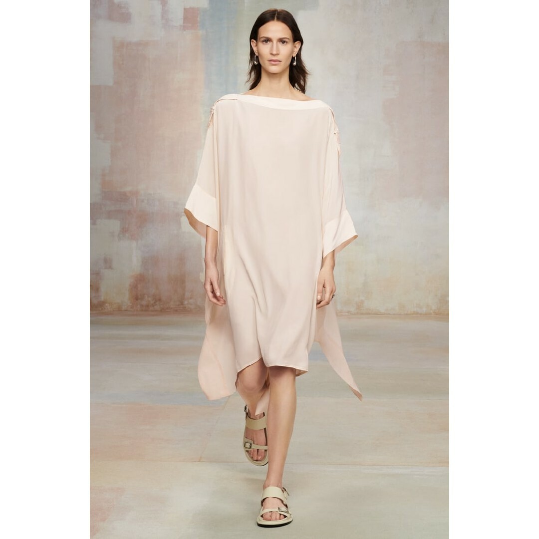 ZARA バックル付き リアルレザー サンダル ベージュ 39サイズ ベージュ