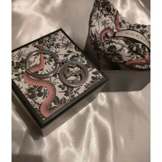 グッチ(Gucci)のGUCCI キーホルダー ペンダントトップ(キーホルダー)