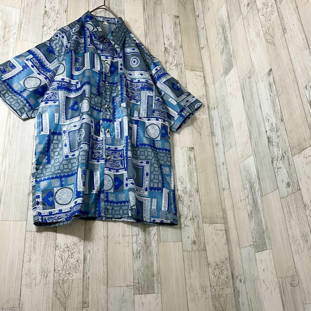 柄シャツ メンズ 半袖 M 青 古着 総柄 昭和 レトロ アート 光沢 柄シャツ メンズ 半袖 M 青 古着 総柄 昭和 レトロ アート 光沢