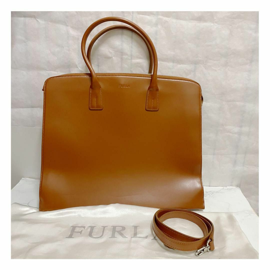 Furla(フルラ)の【美品】FURLA  フルラ ビジネスバッグ  ハンドバッグ  ブリーフケース レディースのバッグ(トートバッグ)の商品写真