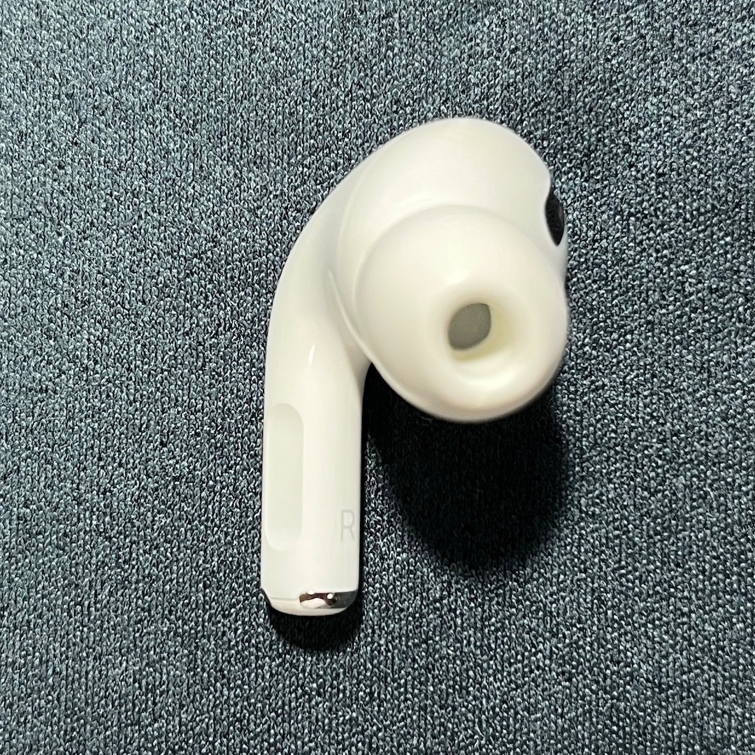 AirPods pro 第1世代 片耳 右耳 ケース　apple イヤホン