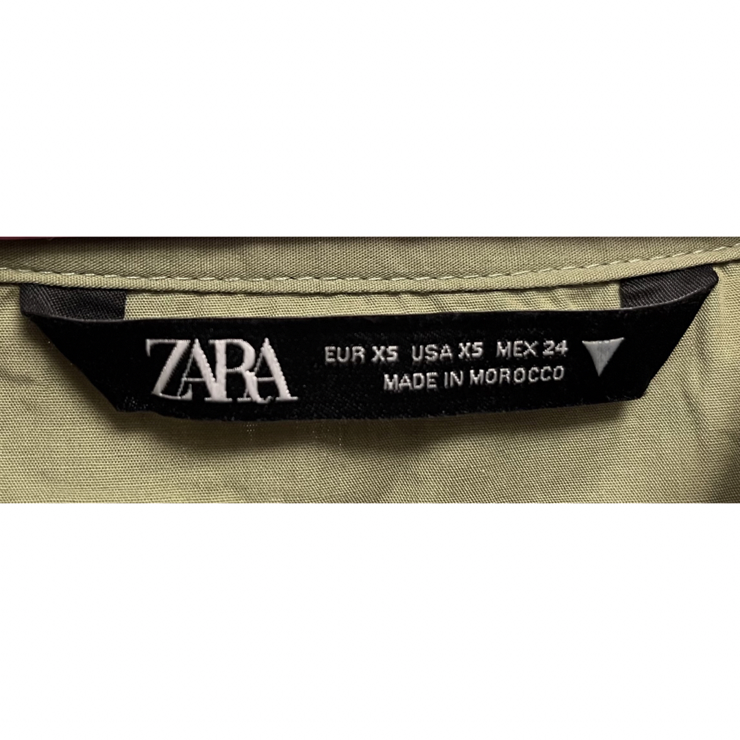 ZARA(ザラ)の【ZARA】バックプリーツ 切替え 半袖 シャツ レディースのトップス(シャツ/ブラウス(半袖/袖なし))の商品写真